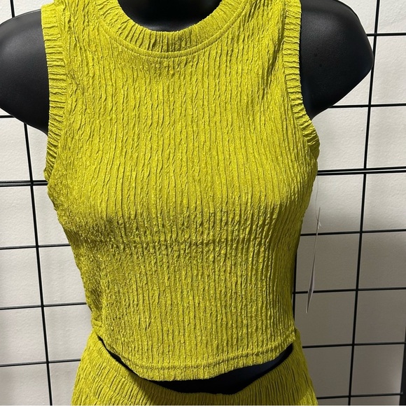 Cyber Lime Green Two Piece Sleeveless Crop Top Pants Set - Picture 5 of 9